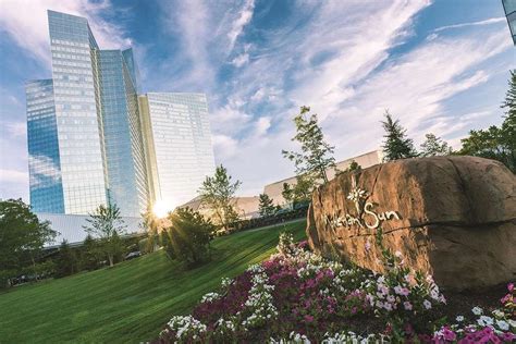 mohegan sun casino hotels|Mohegan Sun, Uncasville – Updated 2024 Prices.